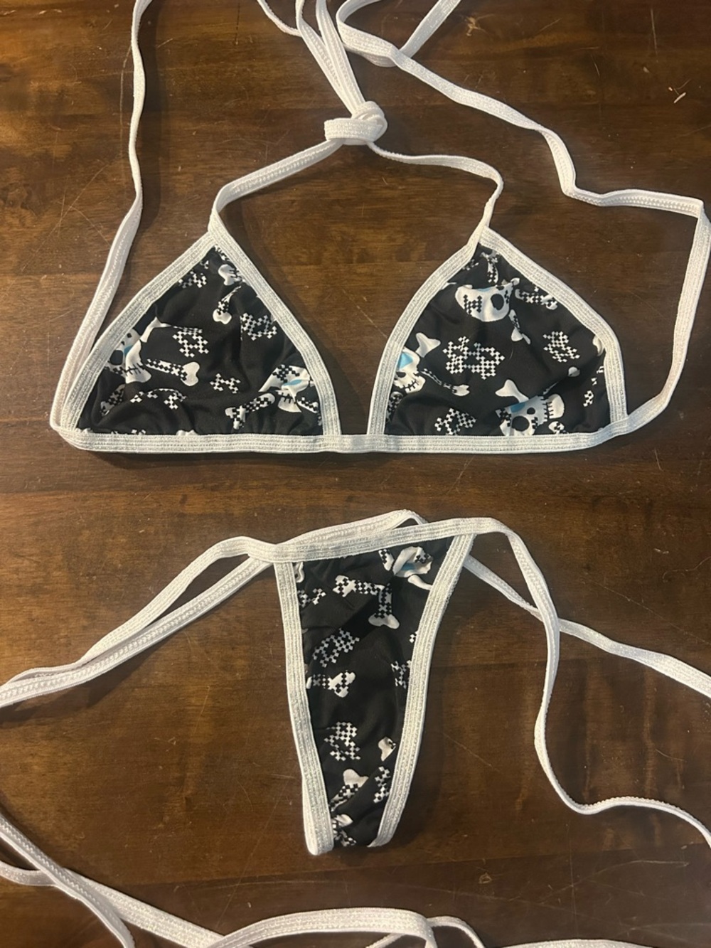NWOT Handmade Black Skull w/ White & Silver Piping Tri-Top Thong Bottom Bikini